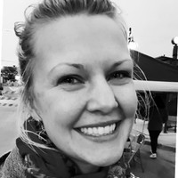 Elin Amundson Email
