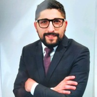 Caresmed Employee Luca Maestri's profile photo
