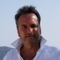 Robert Thorne Email & Phone Number