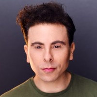 Steps On Broadway Employee Oren Korenblum's profile photo