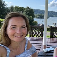 Amanda Stott Email