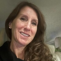 Design Bee Advertising Employee Shelly Smith's profile photo