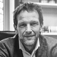 Peer Lorenzen Email & Phone Number