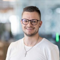 Dominik Kifinger Email