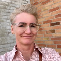 Helle Ahler Email