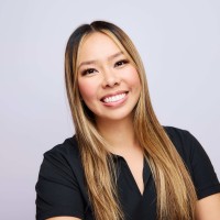 Simpplr Employee Amanda Pham's profile photo