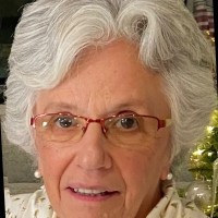 Julia de Perez Email & Phone Number