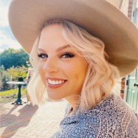 Epic Notion Employee Sarah Zimmerman's profile photo