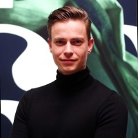 Max van de Nieuwenhof Email