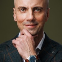 Damian Szwabe Email