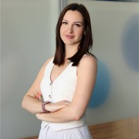 Dóra Vojku-Varga Email