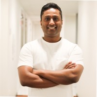 Shopify Employee Dan Vijayakumar's profile photo