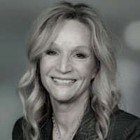 Gloria Holmes Email & Phone Number