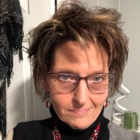 Darlene Munizza Email & Phone Number