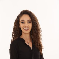 Gisele Oliveira Email