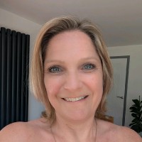 Hal Leonard Europe Employee Louise Robinson's profile photo