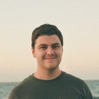 Nomic AI Employee Robert Lesser's profile photo