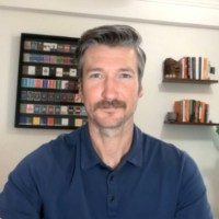 SELECT Employee Derek Yoder's profile photo