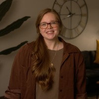 Emiline Singer Email & Phone Number