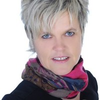 Katrin Walther Email