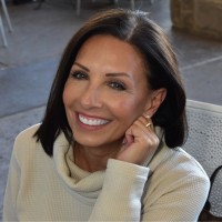 Lisa Carlyle Email & Phone Number