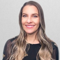 GLOSSHOUZ Employee Lauren D's profile photo