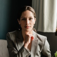 Priscila Matos Email