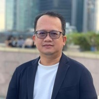 Reset Employee Victor Banaag's profile photo