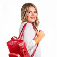 iamstudent.com Employee Julia Jankowski's profile photo