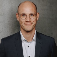 Julian Feldevert Email