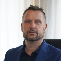 Tim Bos Email