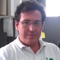 Victor Hugo Mérida Email