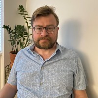 Christopher Simons Email