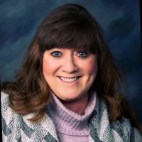 Lisa Feil-Neavitt Email