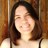 Luana Ferraz Email