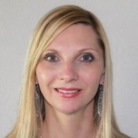 Azuris.com Employee Elena Lang's profile photo