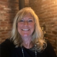 Curtin and Associates Employee April Kaplan's profile photo