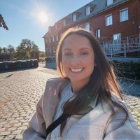 Viktoria Tell Email