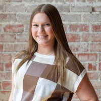 Lilly Ogle Email & Phone Number