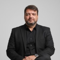 Regers Simões Email