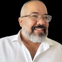 Mauricio Gómez Email