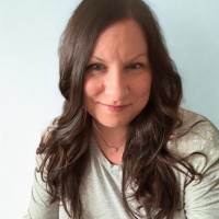 Ellie Behling Email & Phone Number