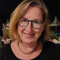 Mareille van Luling Email