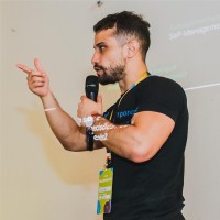 Felipe Alves Email & Phone Number