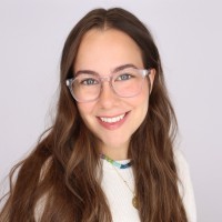 Sofia dos Santos Email & Phone Number