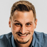 Stefan Bagger Email