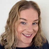 Communication Skills Employee Helen McMahon's profile photo