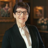 Vintage Hotels Employee April Brunet's profile photo