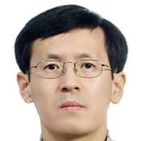 Qunova Computing Employee Ungsik Yu's profile photo