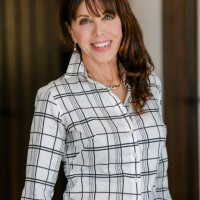 Compass Realty Employee Deborah Capogrosso's profile photo